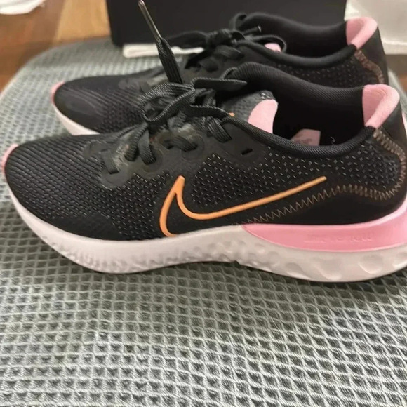 Nike Renew Run Pink Orange Black Running Shoes Women's (Size: 7.5) - Picture 4 of 5